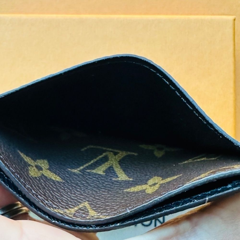 Authentic Louis Vuitton Reverse Monogram Cardholder/Wallet - Picture 5 of 8